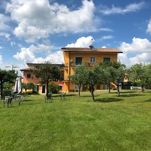 https://appartamenti-miralago.hotelinveneto.com